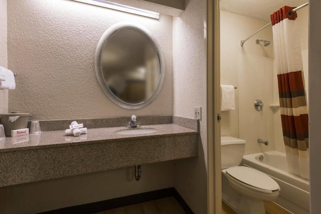 Red Roof Inn Canton Zewnętrze zdjęcie